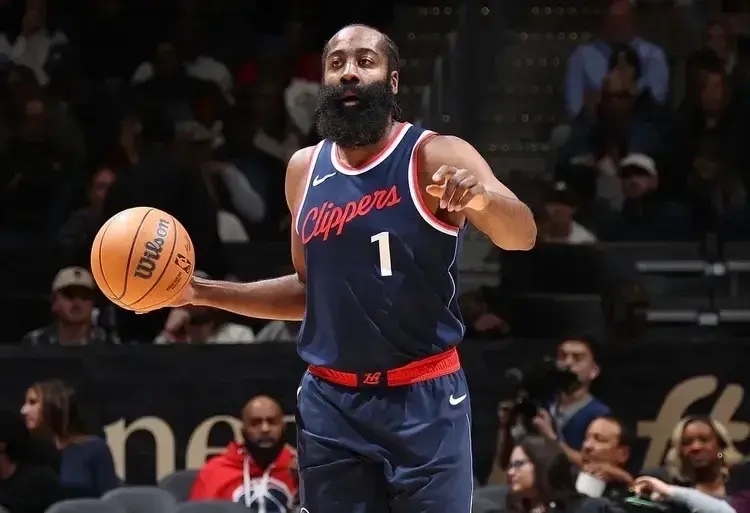 包含哈登连续七场比赛得分超过赛况扑朔迷离明尼苏达森林狼更衣室发声备战全明星赛，摩纳哥调整名单备战欧冠都惊呆了的词条